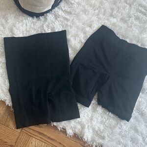 Black Women's size medium shape wear